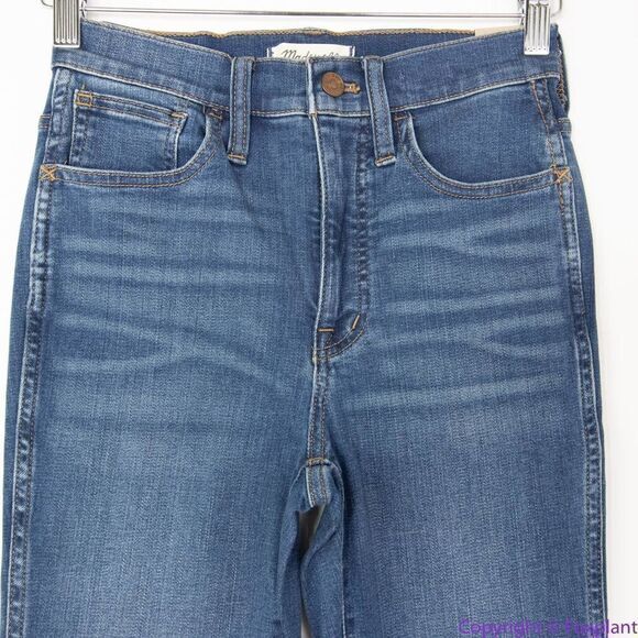 Madewell 10" High-Rise Roadtripper‎ Supersoft Jeans in Playford Wash, 24 - Picture 4 of 16